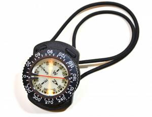 Kompass med bungeehållare