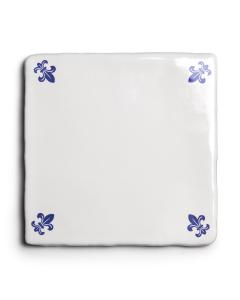Kakel Mayfair - Elfenbensvit/blå lilja 13 x 13 cm blank, lätt vågigt