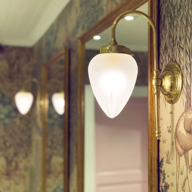 Baderomslampe messing - Blomberg 80, klarglass dråpe - arvestykke - gammeldags dekor - klassisk stil - retro