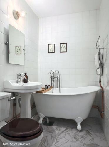 Bathroom Mirror - Haga Rectangular - Chrome 45 x 60 cm