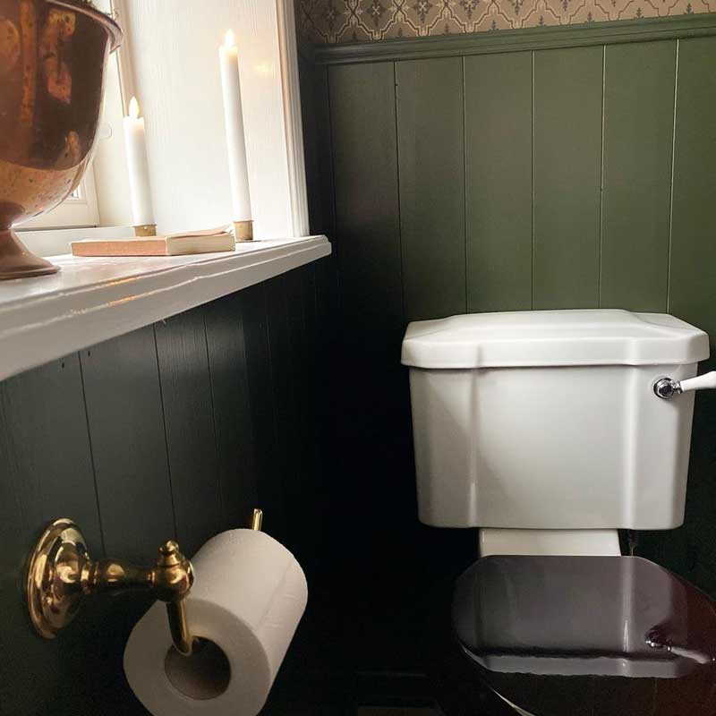 Toalettpappershållare - Mässing - sekelskiftesstil - gammaldags inredning - klassisk stil - retro