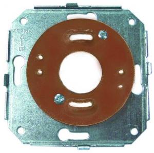 Adapter for surface mounted frames, with socket plate