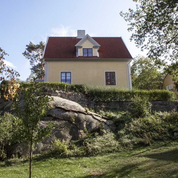 House on a hill Äppelviken Garden City Stockolm