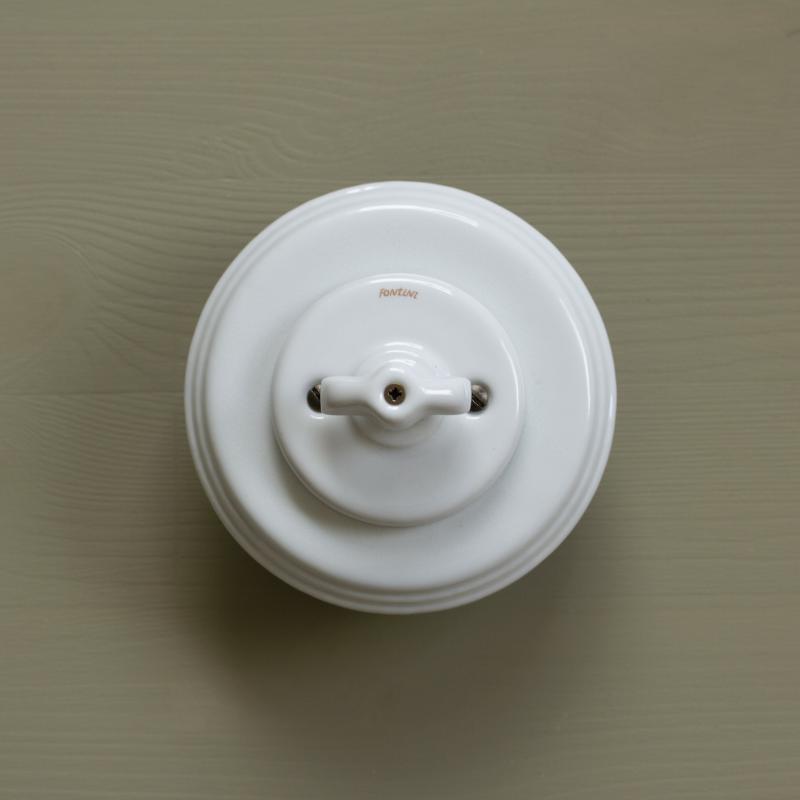 Traditional switches in porcelain