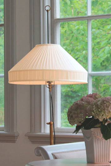 Floor Lamp - Edfeldt - old fashioned style - vintage interior - oldschool style