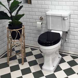 miljø toalett - arvestykke - gammeldags dekor - klassisk stil - retro - sekelskifte