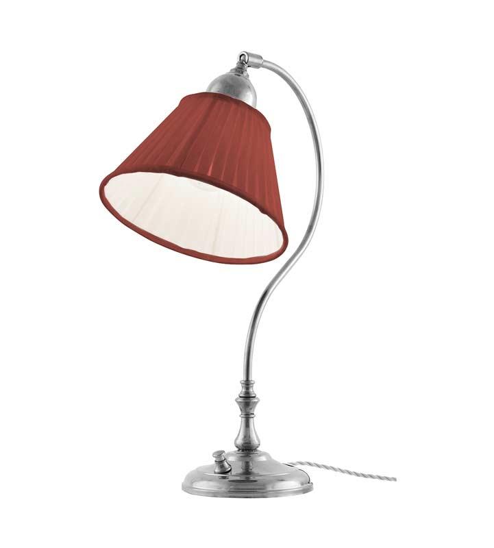 Bordlampe - Lagerlöf nikkel med rød tekstilskjerm - arvestykke - gammeldags dekor - klassisk stil - retro - sekelskifte