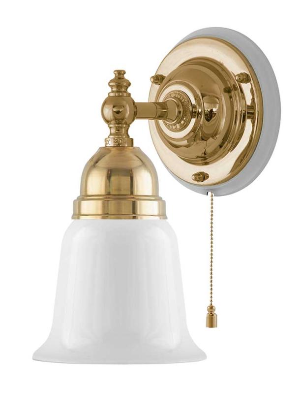 Vegglampe - Adelborg messing, opalhvit klokke - arvestykke - gammeldags dekor - klassisk stil - retro - sekelskifte