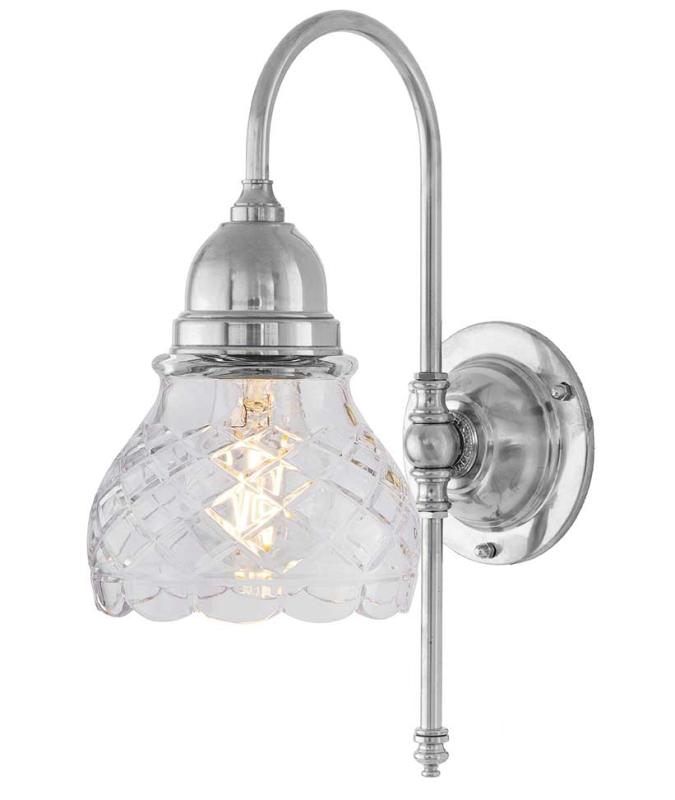Vegglampe - Ahlström nikkel, slipt klarglass - arvestykke - gammeldags dekor - klassisk stil - retro - sekelskifte