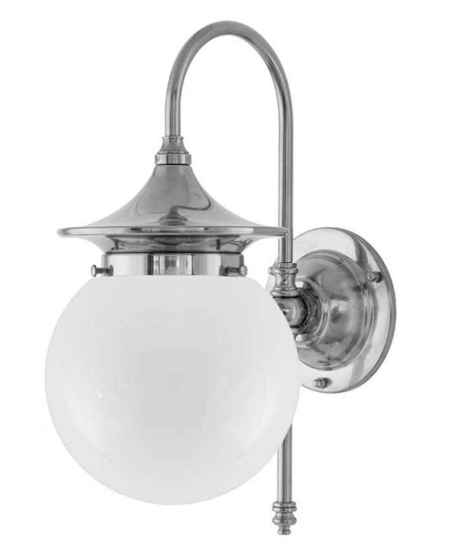 Vegglampe - Fryxell nickel, opal hvitt globelampe