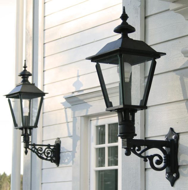 How to choose Outdoor lighting - old style