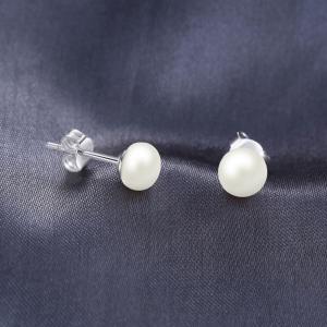 Pärlörhängen med vita pärlor i äkta silver