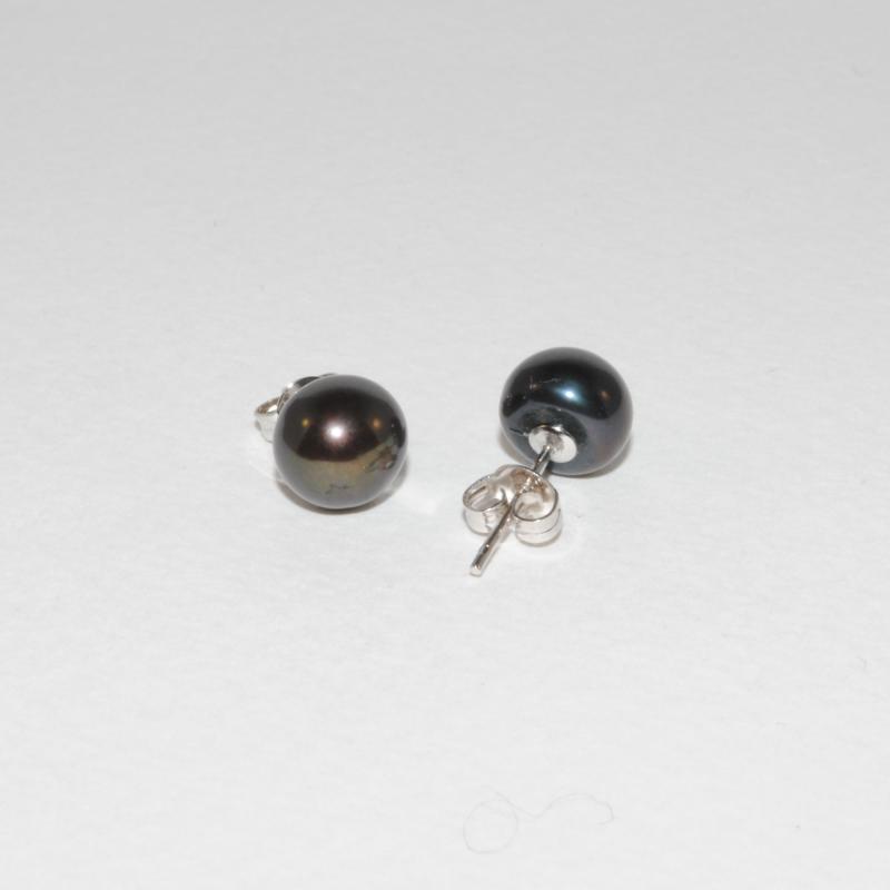Pärlörhängen med svarta pärlor