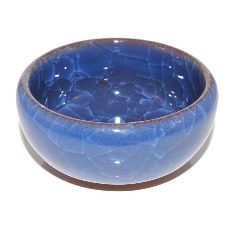 Liten blå keramikkruka