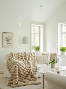 Liny Blanket L - Beige