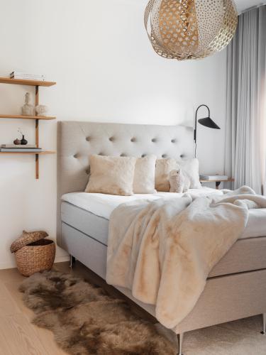 Fluffy Cushion - Beige