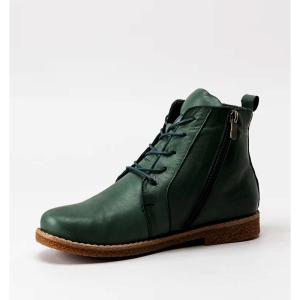 Charlotte of Sweden Damboots Bottle