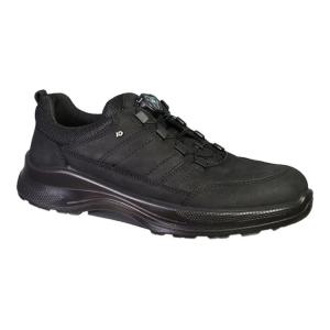 Profilvy av en svart Jomos Jomotion herrsneaker i skinn med snabbsnörning och en tjock dämpande sula mot en vit bakgrund.