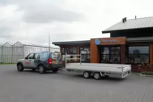 Henra plattformstrailer 401x185 2700kg