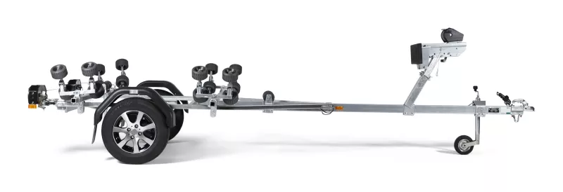 Fogelsta BÅTTRAILER 1550X OBG 500KG 15F SVÄNGB. LAMPA 15F SE 19-