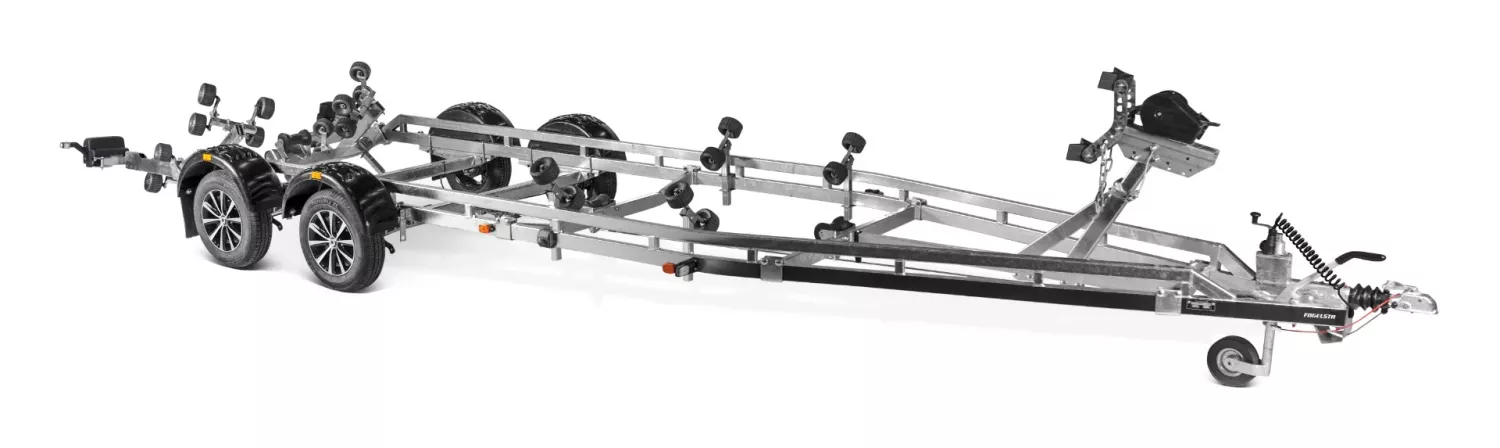 Fogelsta 262500TB SR X   2500kg båtlängd 7.8m