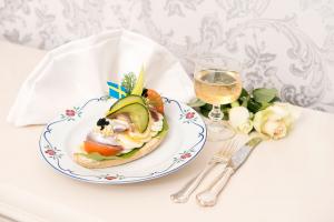 Ägg- och Ansjovissmörgås