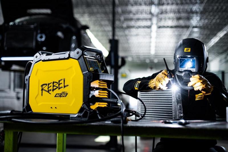ESAB REBEL EMP 205IC AC/DC MIG/TIG/MMA SVETSSMASKIN ESAB Rebel EMP 205ic AC/DC MIG/TIG/MMA Svetsmaskin multiprocess - Kan TIG-svetsa alla svetsbara metaller som tex aluminium, stål & rostfritt