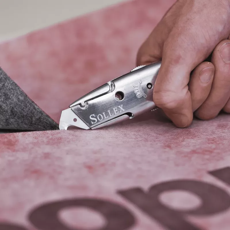 Delfinkniv med krokblad för att säkert skära mattor och andra tjocka material - Köp verktygsknivar online från Sollex