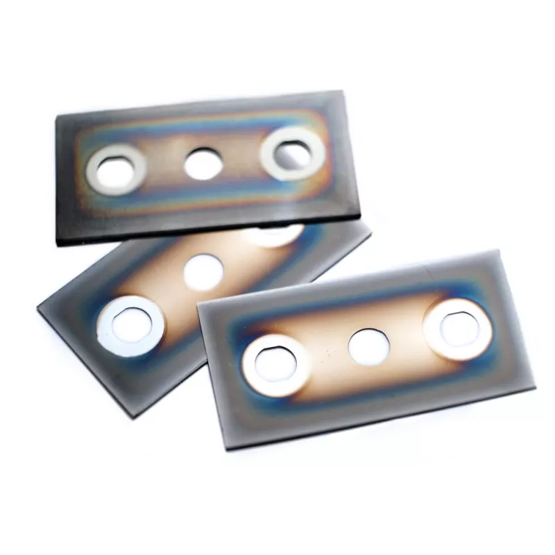 Trehålsblad 2-013-X, 2-020-X, 2-030-X - Helt kerambelagt rakblad för användning i industriell plastfilmsproduktion - SOLLEX.SE