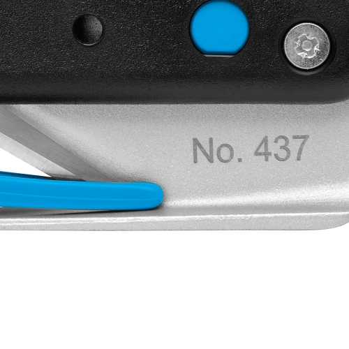 Martor Secumax Opticut safety knife 437 has a Teflon-coated metal foot, which makes the knife easy to push forward - Sollex