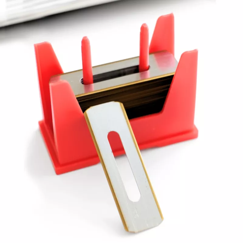 Sollex titanium tinite ceramic coated slotted slitter razor blades 5T, yellow cutting edges