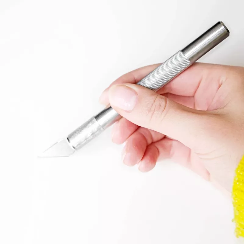 Robust hobbykniv med spetsigt skalpellblad för detaljarbete - Köp Sollex skalpeller och pennknivar