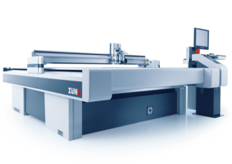 Découpeuse Zund G3, table de découpe à plat CNC - Blog Sollex