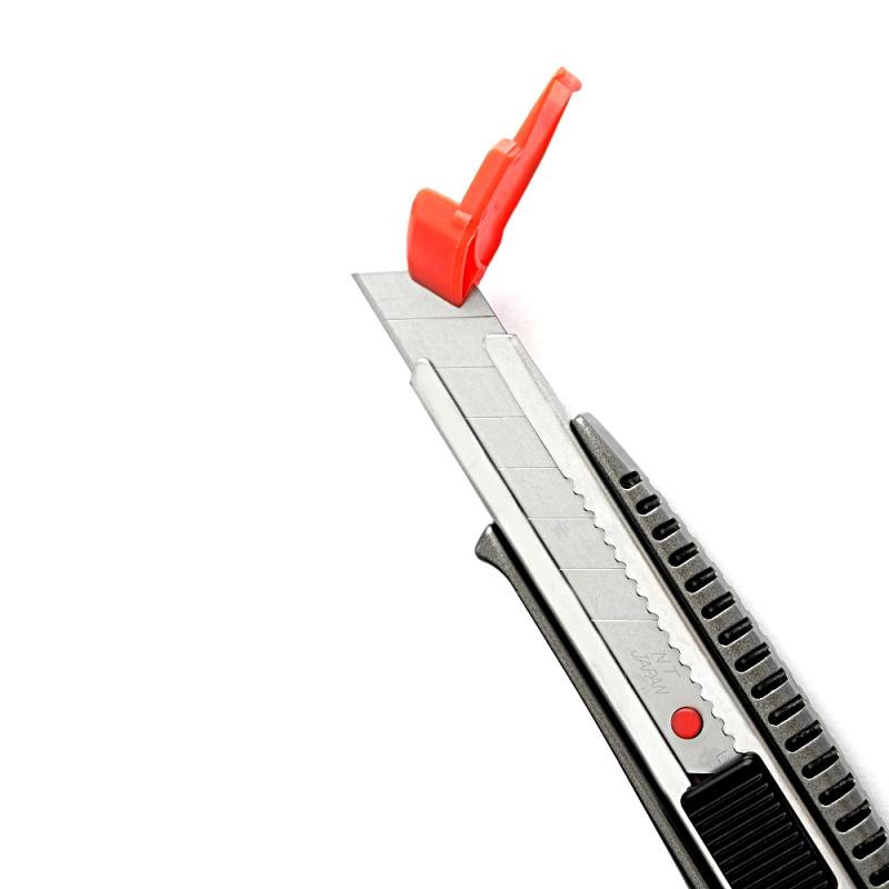 Use the removable red part at the end of the knife handle to renew the cutting edge and break off the dull segment of the snap-off blade - SOLLEX