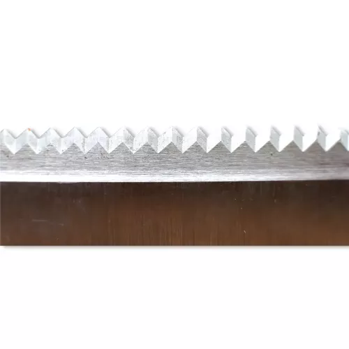 Teeth on I-31892 serrated knife for industrial use - Sollex