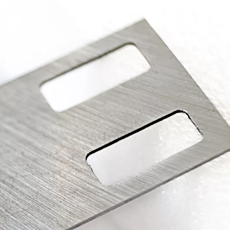 L1300 pelletizerizing knife with two square holes 18 x 8mm for plastics industry - Sollex