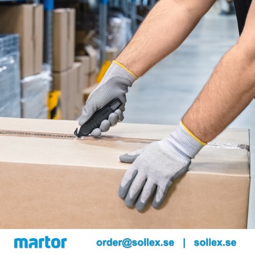 Martor Secumax 150 kan användas för att skära tejp och öppna säkert kartonger - Sollex