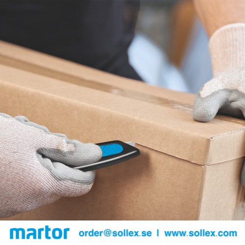 Martor Secunorm Smartcut 110000 safety knife cuts cardboard - Sollex