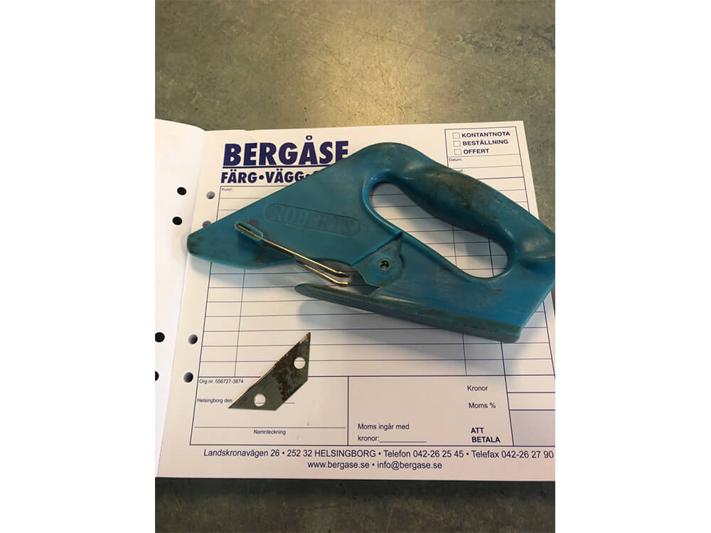 Replacement blades for mat cutter