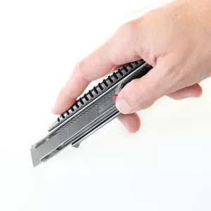 Snap-off knife 18mm PRO NT Cutter L-500GRP with snap off blade 180P - buy utility knives and blades online at sollex.se
