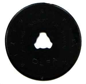 black circular knife from Sollex
