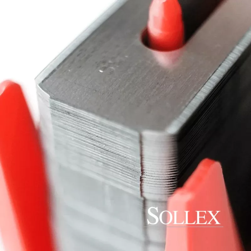 många slitterblad / tunna knivblad för att skära plastfilm i en förpackning - Sollex knivar