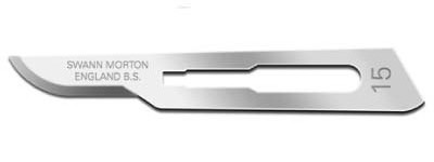 Egg-shaped curve scalpel from Swann-Morton has short and precise cutting