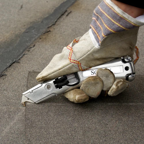 Hook blade with titanium coating on the edge for cutting roofing felt, cardboard - Sollex 10PT