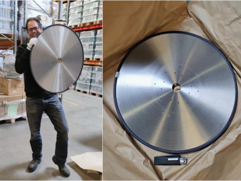 Sollex Record-Breaking 15kg Heavy Circular Knives Johan Falk Sollex VD med kniv som väger 15kg