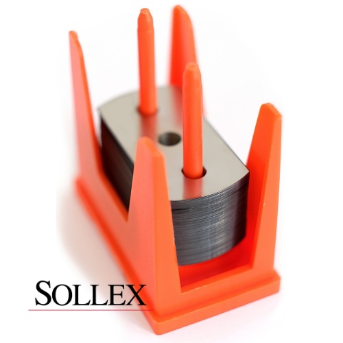 Sollex three-hole blade with rounded corners and ceramic coated in the package for cutting plastic film foil