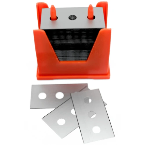 Sollex packaging of industrial razor blades with 3 holes and straight corners