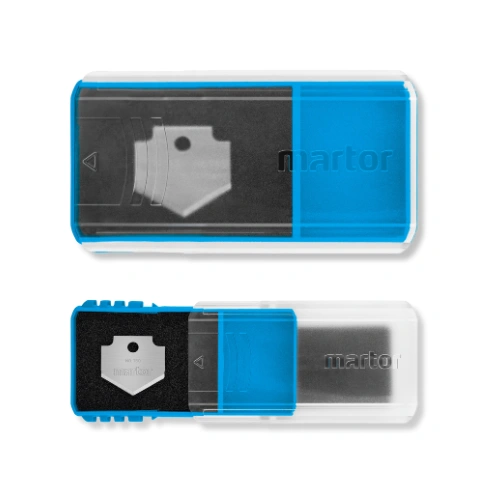 Martor Pointed Blade no. 760  in a packaging  - Sollex