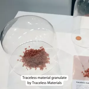 Traceless material granulate - Sustainable materils- Sollex blog