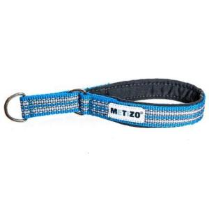 Ett bekvämt fodrat halsband, som är lätt att sätta på hunden. Halsbandet har reflextrådar är insydda för dig och din hunds säkerhet.